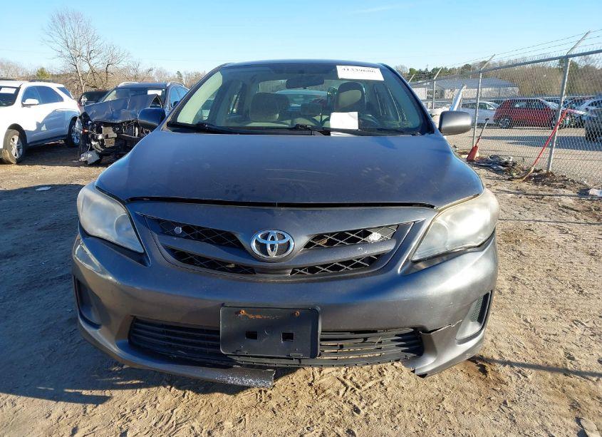 Photo 13 of 2011 Toyota Corolla LE (VIN 2T1BU4EE0BC668446)