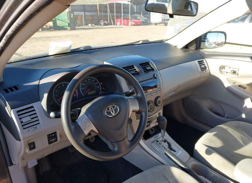 Photo 18 of 2011 Toyota Corolla LE (VIN 2T1BU4EE0BC668446)