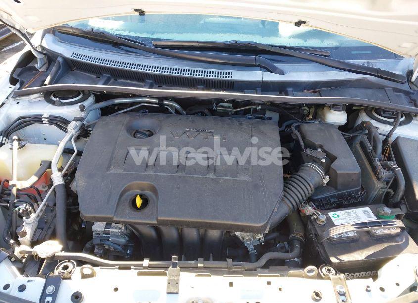 Photo 10 of 2011 Toyota Corolla LE (VIN 2T1BU4EE0BC676725)