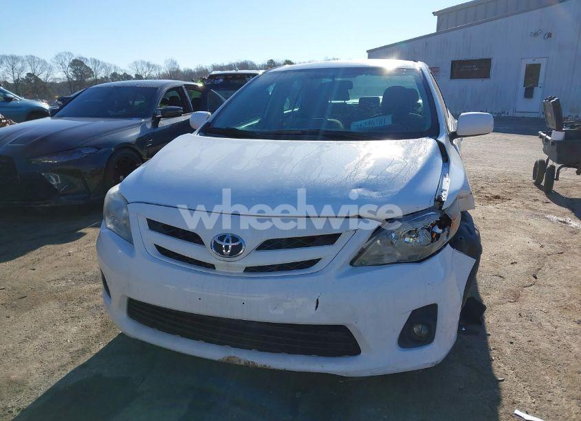 Photo 12 of 2011 Toyota Corolla LE (VIN 2T1BU4EE0BC676725)