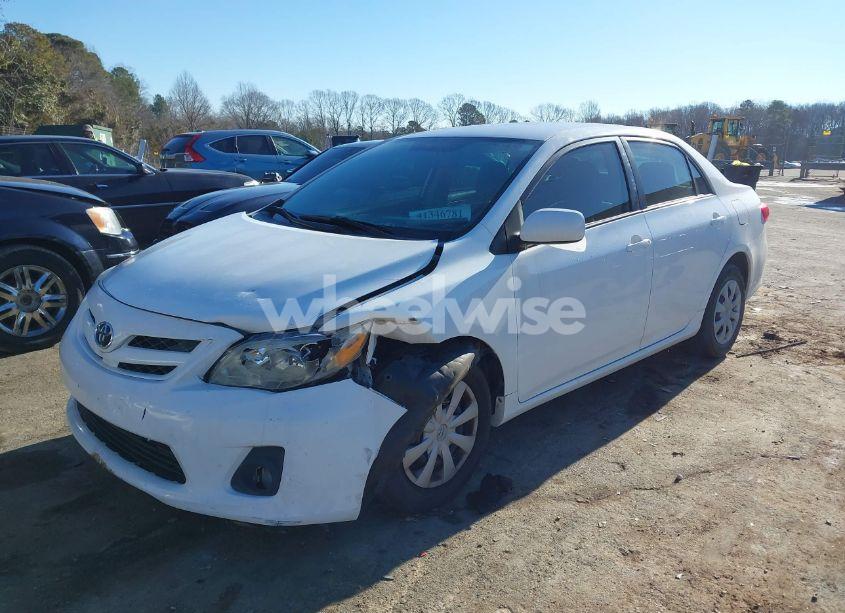 Photo 2 of 2011 Toyota Corolla LE (VIN 2T1BU4EE0BC676725)