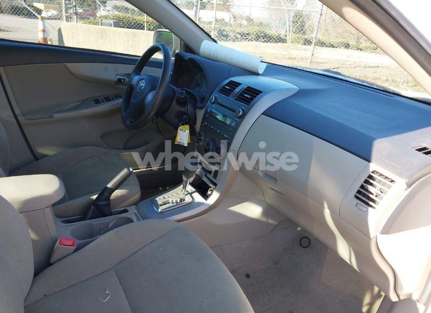 Photo 5 of 2011 Toyota Corolla LE (VIN 2T1BU4EE0BC676725)