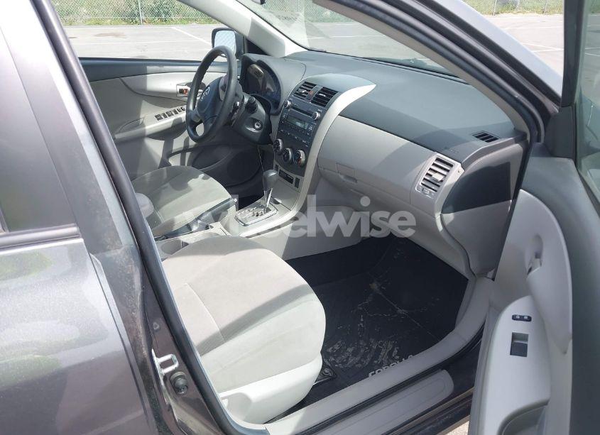 Photo 5 of 2011 Toyota Corolla LE (VIN 2T1BU4EE0BC687353)