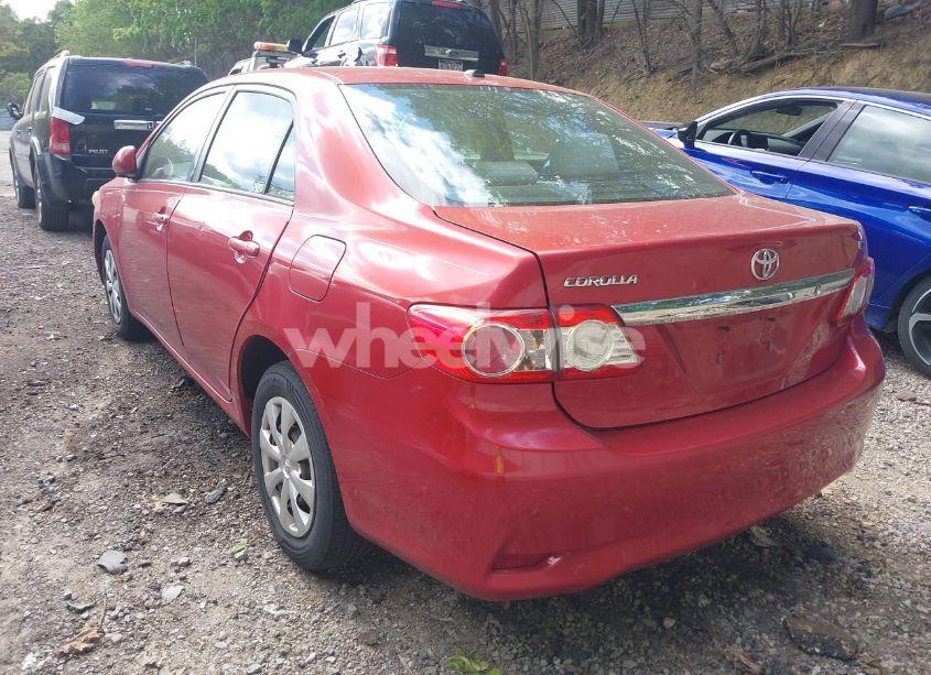 Photo 15 of 2011 Toyota Corolla LE (VIN 2T1BU4EE0BC687496)