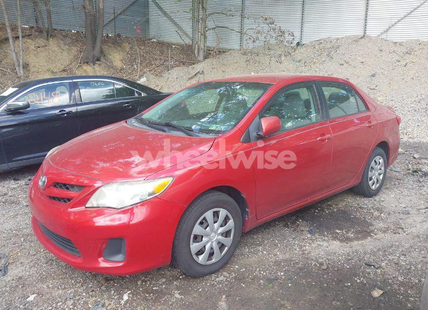 Photo 2 of 2011 Toyota Corolla LE (VIN 2T1BU4EE0BC687496)
