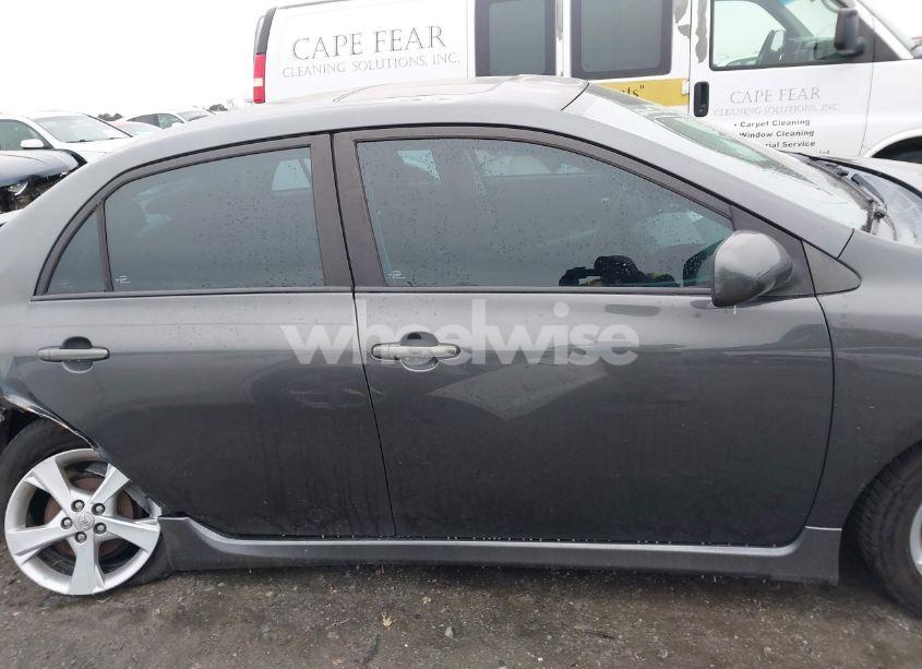 Photo 13 of 2011 Toyota Corolla S (VIN 2T1BU4EE0BC691709)