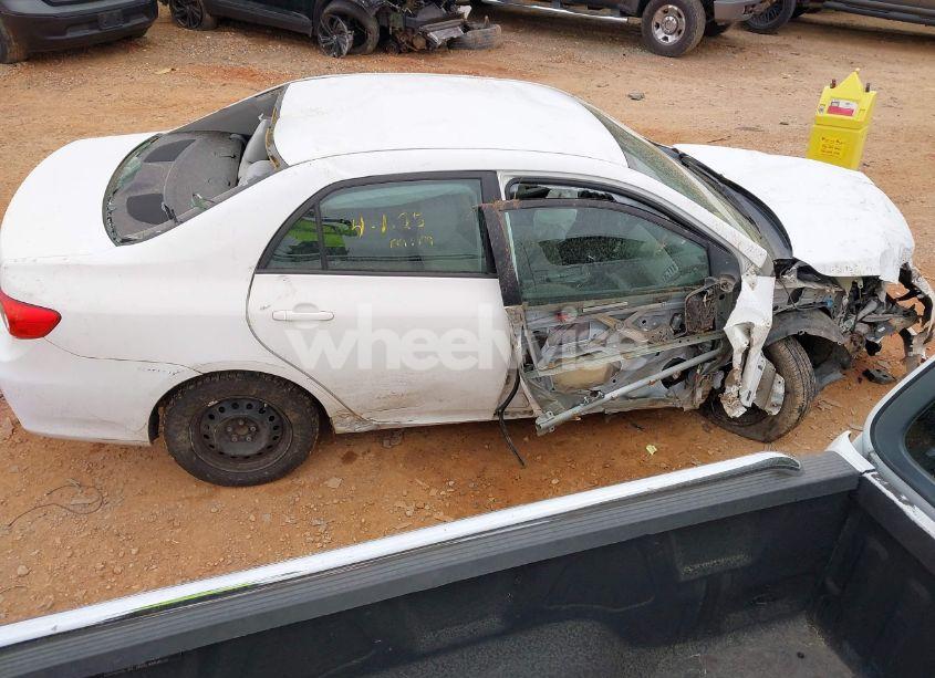 Photo 13 of 2011 Toyota Corolla LE (VIN 2T1BU4EE0BC698479)