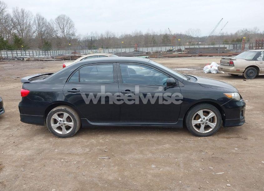 Photo 13 of 2011 Toyota Corolla S (VIN 2T1BU4EE0BC700991)