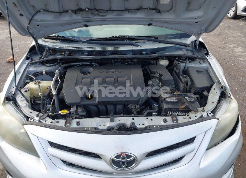 Photo 10 of 2011 Toyota Corolla S (VIN 2T1BU4EE0BC702563)