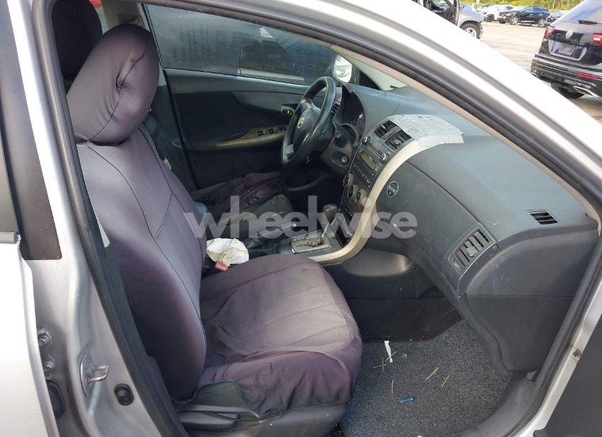 Photo 5 of 2011 Toyota Corolla S (VIN 2T1BU4EE0BC702563)