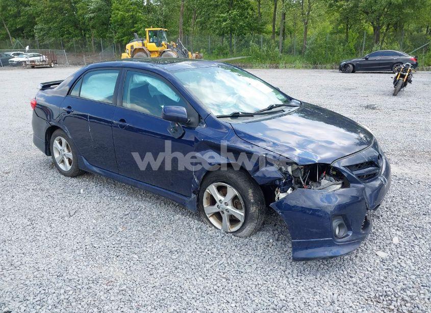 2011 Toyota Corolla S (VIN 2T1BU4EE0BC704040) main photo