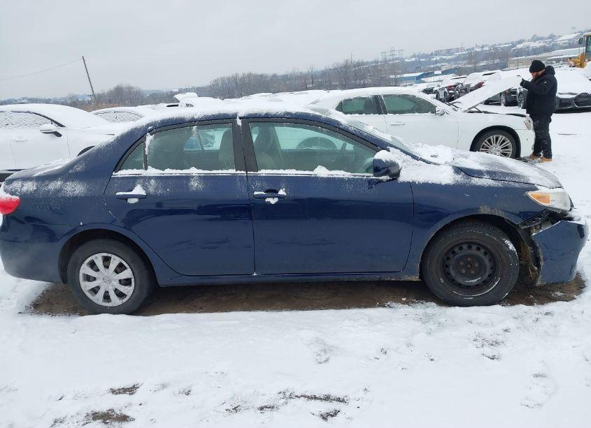 Photo 13 of 2011 Toyota Corolla LE (VIN 2T1BU4EE0BC714664)