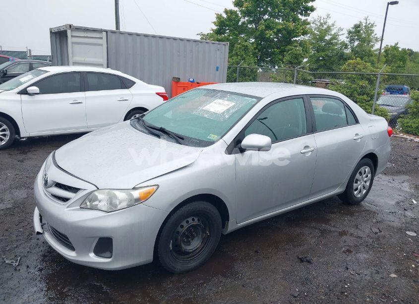 Photo 2 of 2011 Toyota Corolla LE (VIN 2T1BU4EE0BC731190)