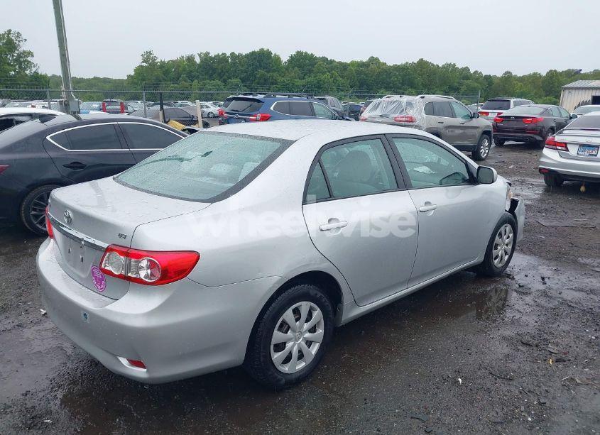 Photo 4 of 2011 Toyota Corolla LE (VIN 2T1BU4EE0BC731190)