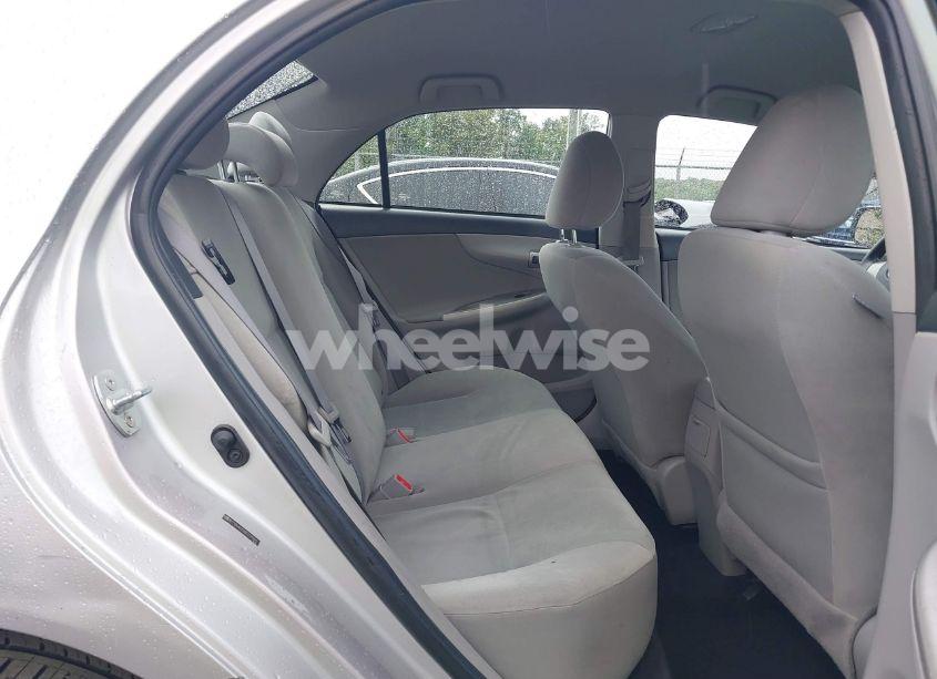 Photo 8 of 2011 Toyota Corolla LE (VIN 2T1BU4EE0BC731190)