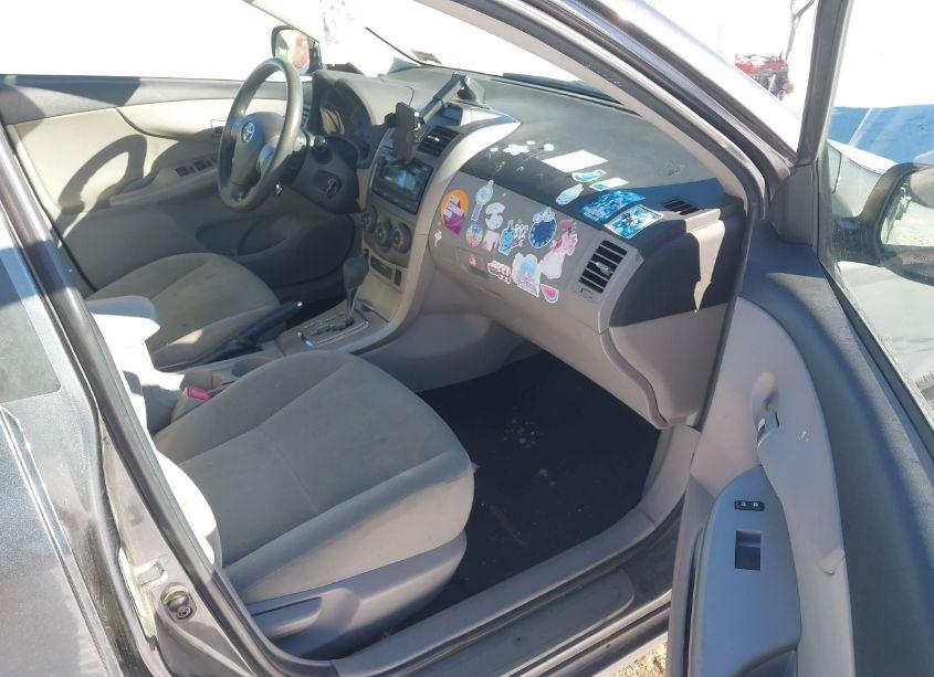 Photo 5 of 2012 Toyota Corolla LE (VIN 2T1BU4EE0CC788331)