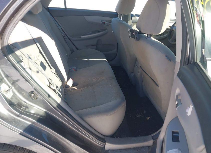 Photo 8 of 2012 Toyota Corolla LE (VIN 2T1BU4EE0CC788331)