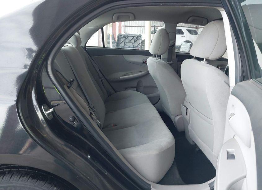 Photo 8 of 2012 Toyota Corolla LE (VIN 2T1BU4EE0CC818556)