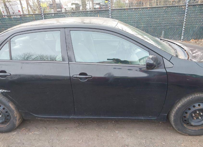 Photo 13 of 2012 Toyota Corolla LE (VIN 2T1BU4EE0CC851119)