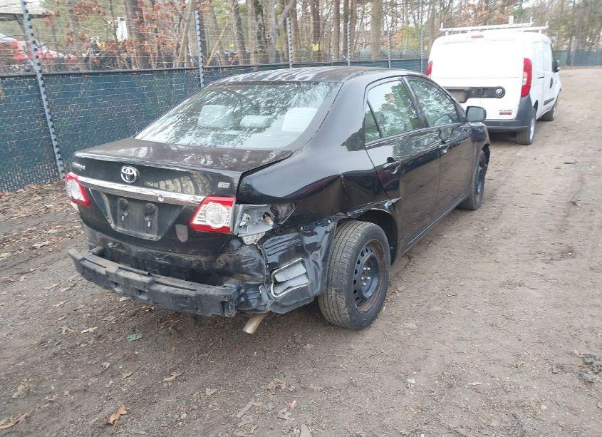 Photo 4 of 2012 Toyota Corolla LE (VIN 2T1BU4EE0CC851119)