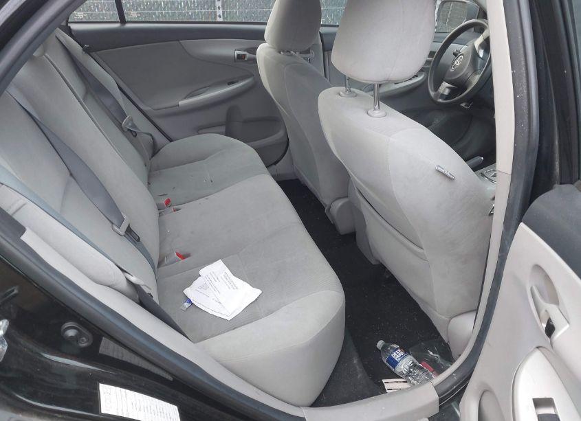 Photo 8 of 2012 Toyota Corolla LE (VIN 2T1BU4EE0CC851119)