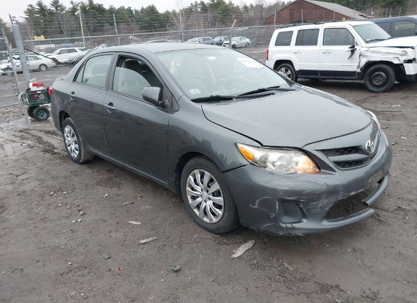 2012 Toyota Corolla LE (VIN 2T1BU4EE0CC869975) main photo
