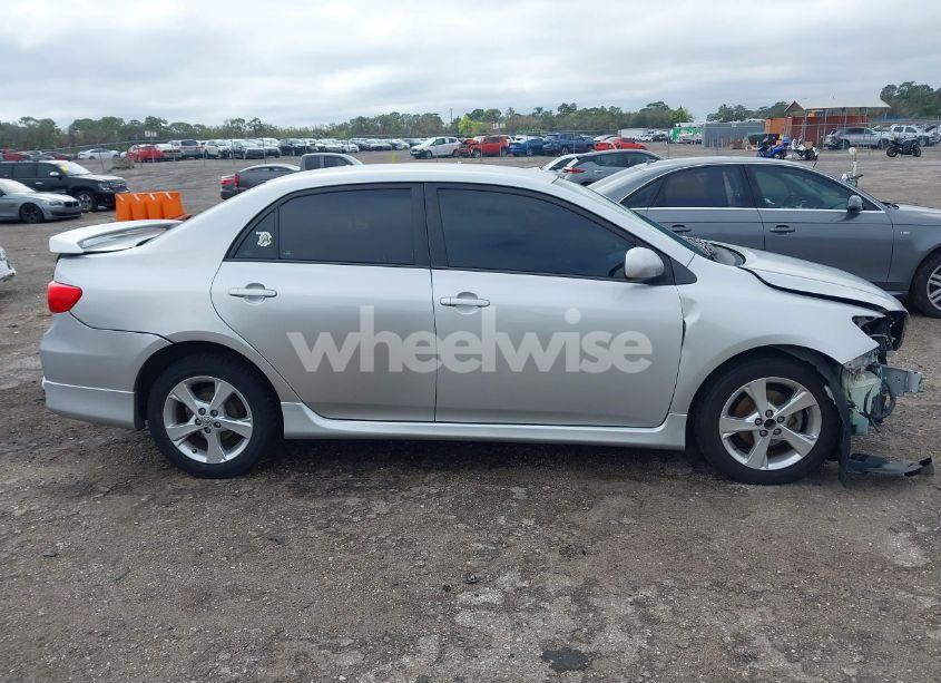 Photo 14 of 2012 Toyota Corolla S (VIN 2T1BU4EE0CC870236)