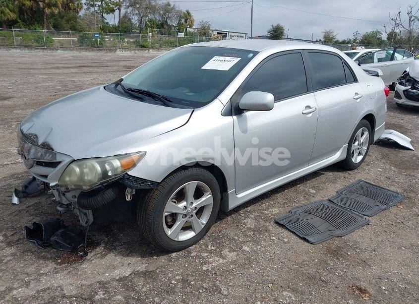 Photo 2 of 2012 Toyota Corolla S (VIN 2T1BU4EE0CC870236)