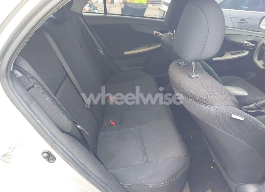 Photo 8 of 2012 Toyota Corolla S (VIN 2T1BU4EE0CC870236)