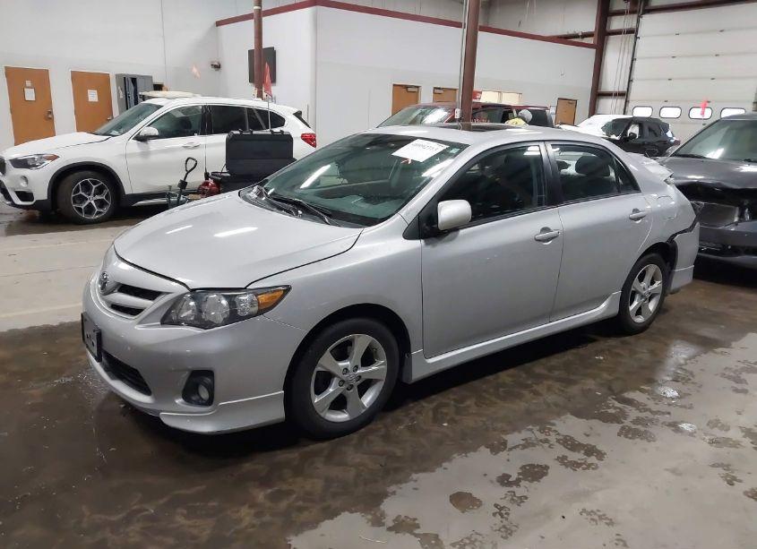 Photo 2 of 2012 Toyota Corolla S (VIN 2T1BU4EE0CC877557)