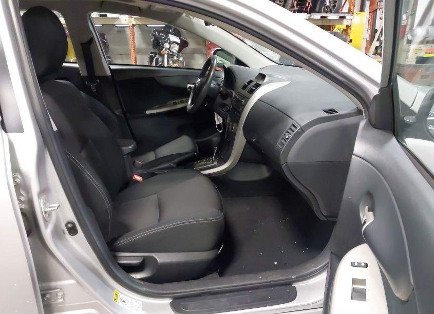 Photo 5 of 2012 Toyota Corolla S (VIN 2T1BU4EE0CC877557)