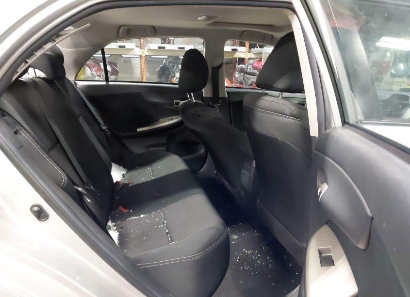 Photo 8 of 2012 Toyota Corolla S (VIN 2T1BU4EE0CC877557)