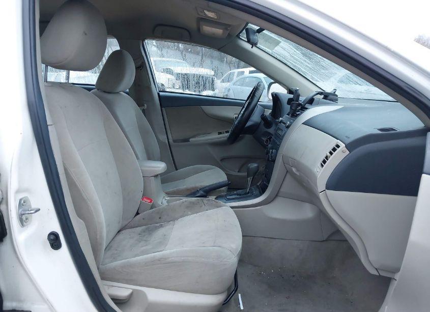 Photo 5 of 2012 Toyota Corolla L (VIN 2T1BU4EE0CC879342)