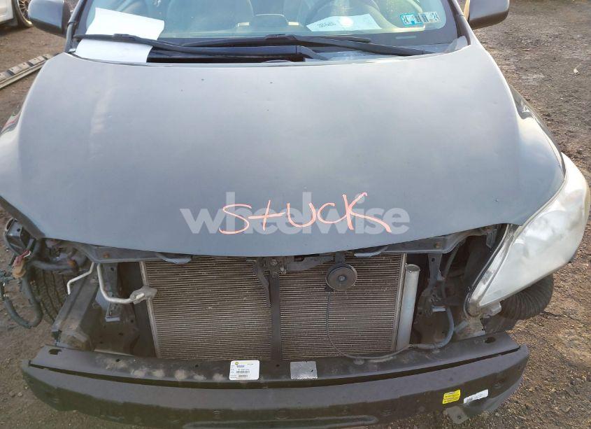 Photo 10 of 2012 Toyota Corolla LE (VIN 2T1BU4EE0CC885285)