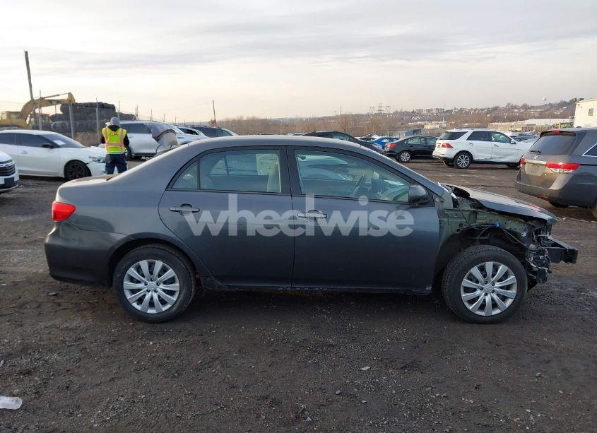 Photo 12 of 2012 Toyota Corolla LE (VIN 2T1BU4EE0CC885285)