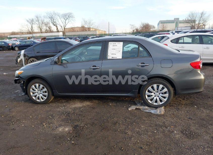 Photo 13 of 2012 Toyota Corolla LE (VIN 2T1BU4EE0CC885285)