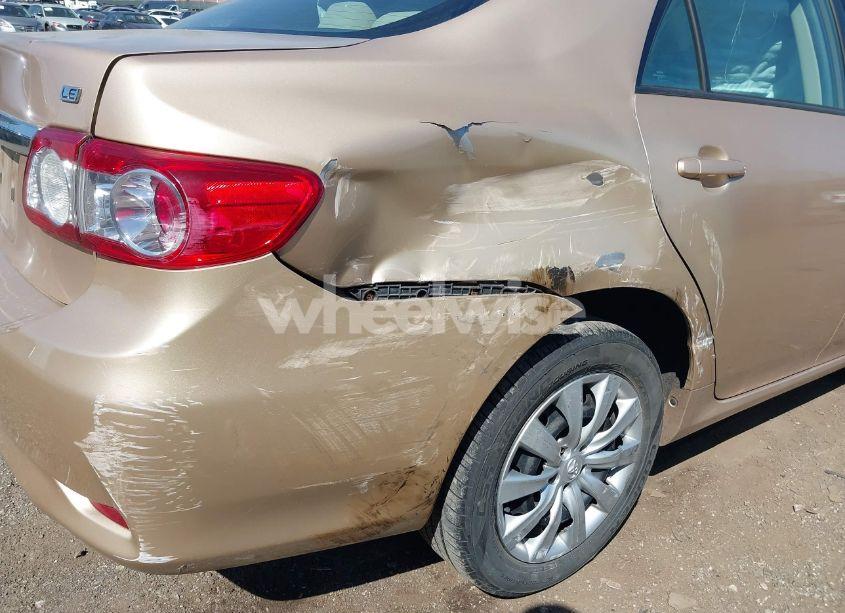 Photo 18 of 2012 Toyota Corolla LE (VIN 2T1BU4EE0CC901131)