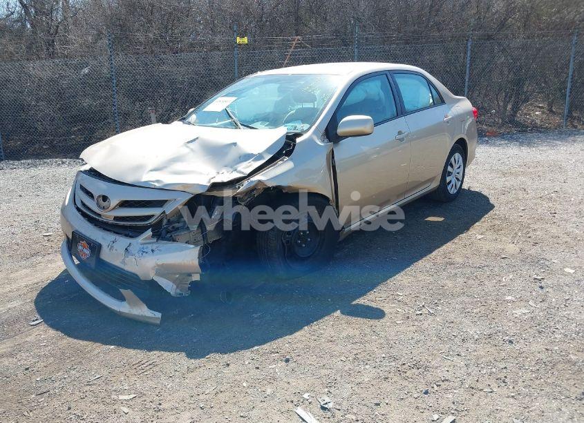 Photo 2 of 2012 Toyota Corolla LE (VIN 2T1BU4EE0CC901131)
