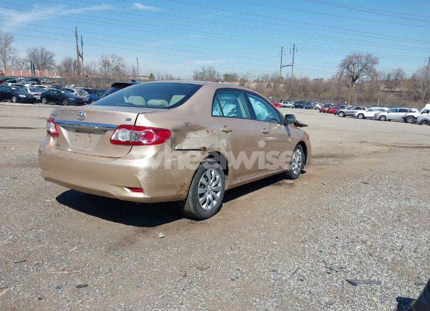 Photo 4 of 2012 Toyota Corolla LE (VIN 2T1BU4EE0CC901131)