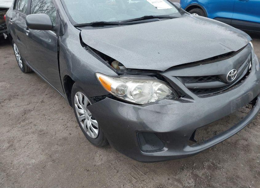 Photo 17 of 2012 Toyota Corolla LE (VIN 2T1BU4EE0CC905602)