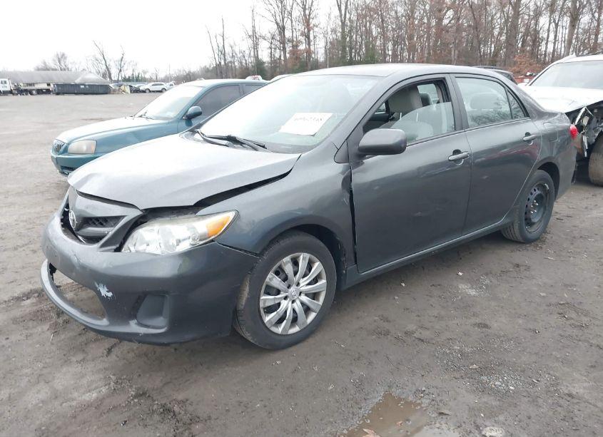 Photo 2 of 2012 Toyota Corolla LE (VIN 2T1BU4EE0CC905602)
