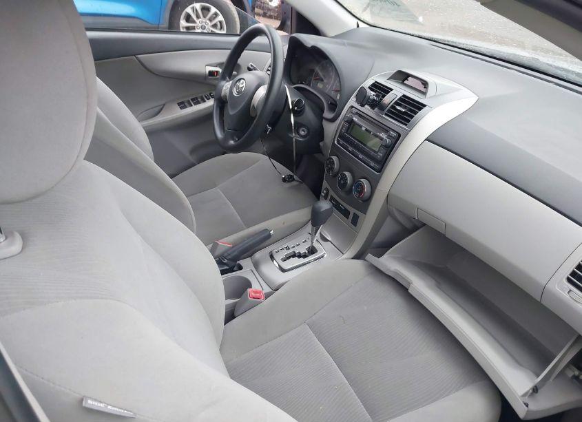 Photo 5 of 2012 Toyota Corolla LE (VIN 2T1BU4EE0CC905602)