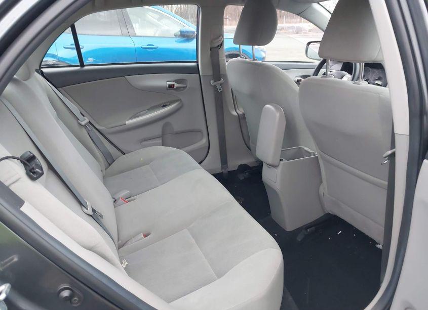 Photo 8 of 2012 Toyota Corolla LE (VIN 2T1BU4EE0CC905602)