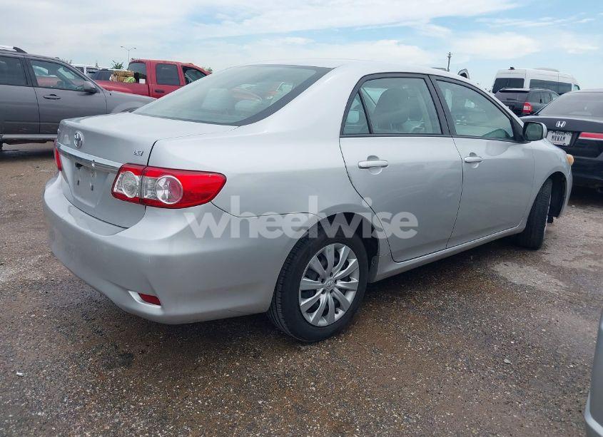 Photo 4 of 2012 Toyota Corolla LE (VIN 2T1BU4EE0CC907348)