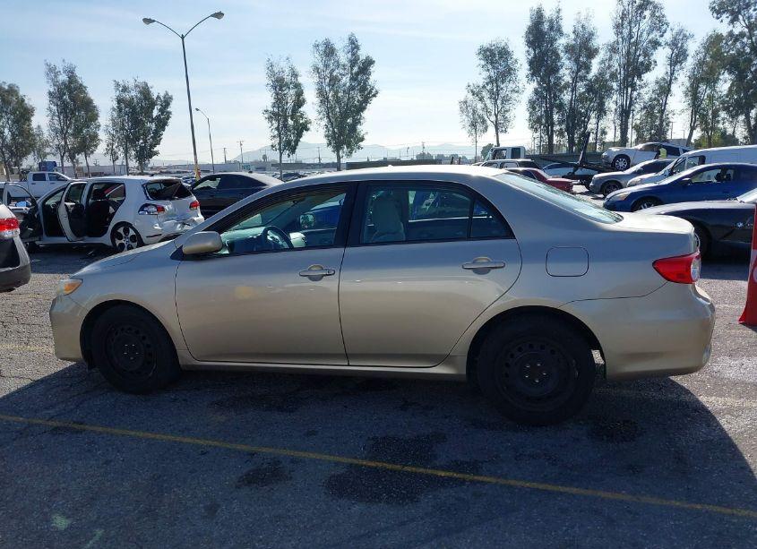 Photo 14 of 2012 Toyota Corolla LE (VIN 2T1BU4EE0CC914039)