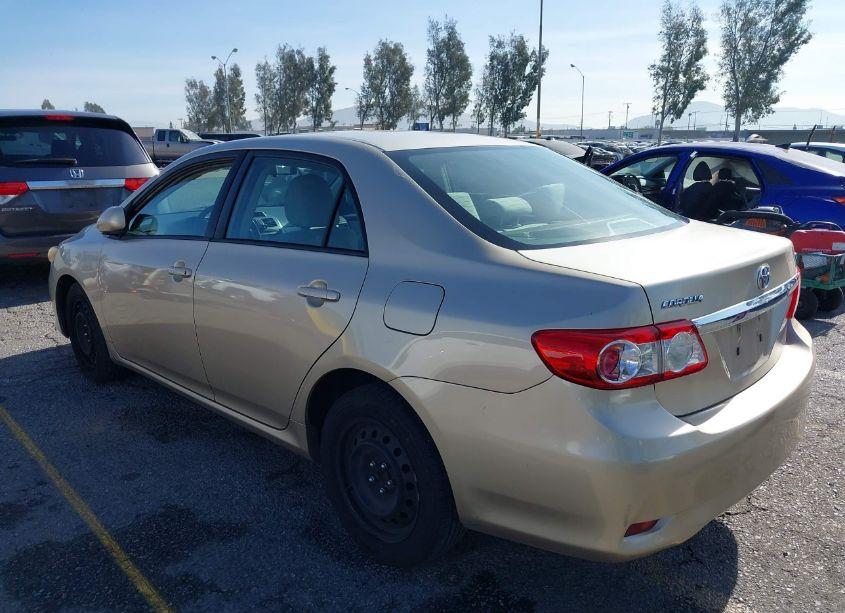 Photo 3 of 2012 Toyota Corolla LE (VIN 2T1BU4EE0CC914039)