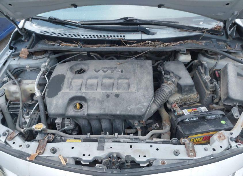 Photo 10 of 2013 Toyota Corolla S (VIN 2T1BU4EE0DC042950)