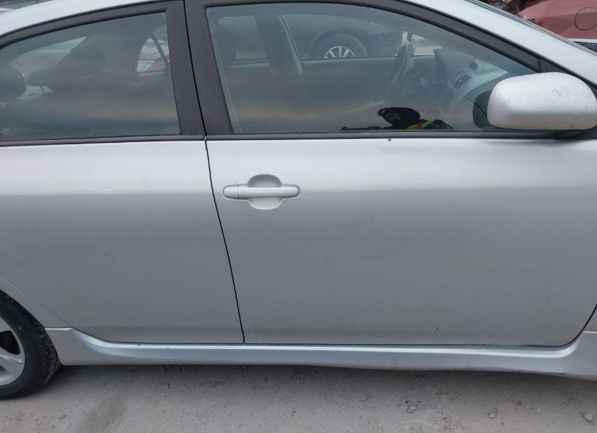 Photo 13 of 2013 Toyota Corolla S (VIN 2T1BU4EE0DC042950)