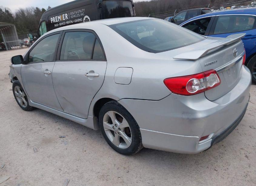 Photo 3 of 2013 Toyota Corolla S (VIN 2T1BU4EE0DC042950)