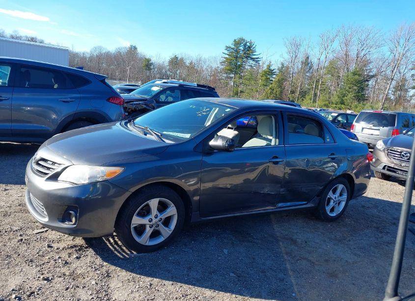 Photo 14 of 2013 Toyota Corolla S/LE (VIN 2T1BU4EE0DC052605)